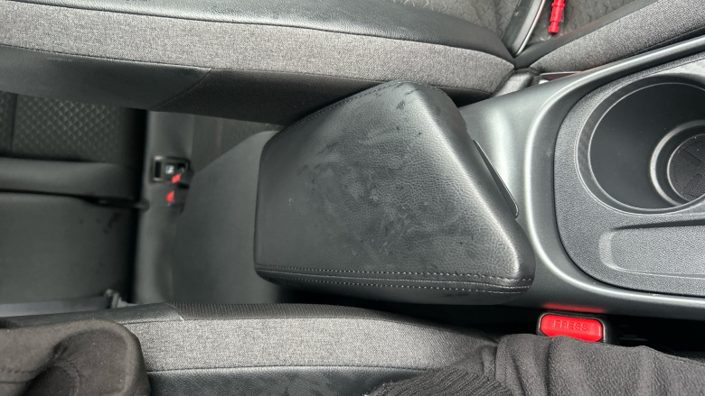 Nissan Juke 1.0 DiG-T N-Connecta 5dr DCT Petrol Hatchback